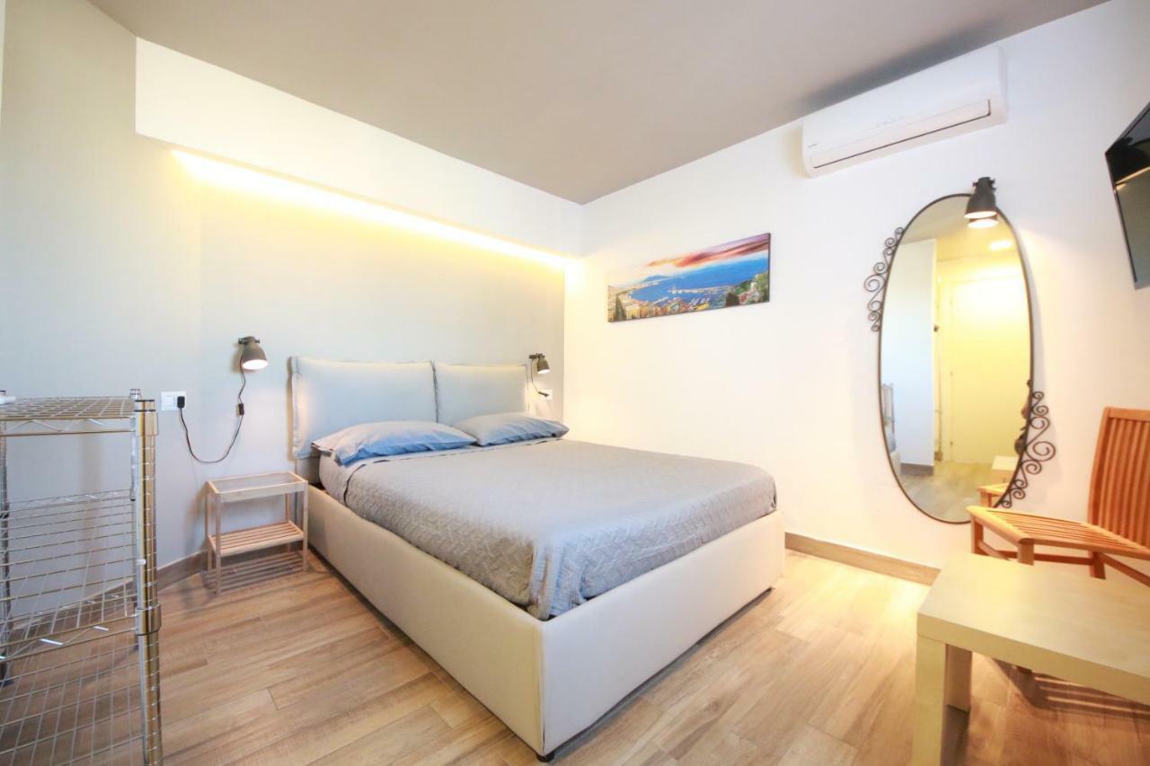 Talismano Luxury Suite & Loft & Alcova & Maison Наполи Екстериор снимка